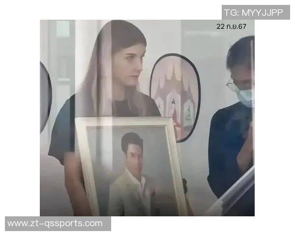 波兰媒体:莱万妻子经常分享跳交际舞的视频,引发了夫妻争吵 波兰媒体:莱万妻子经常分享跳交际舞的视频,引发了夫妻争吵